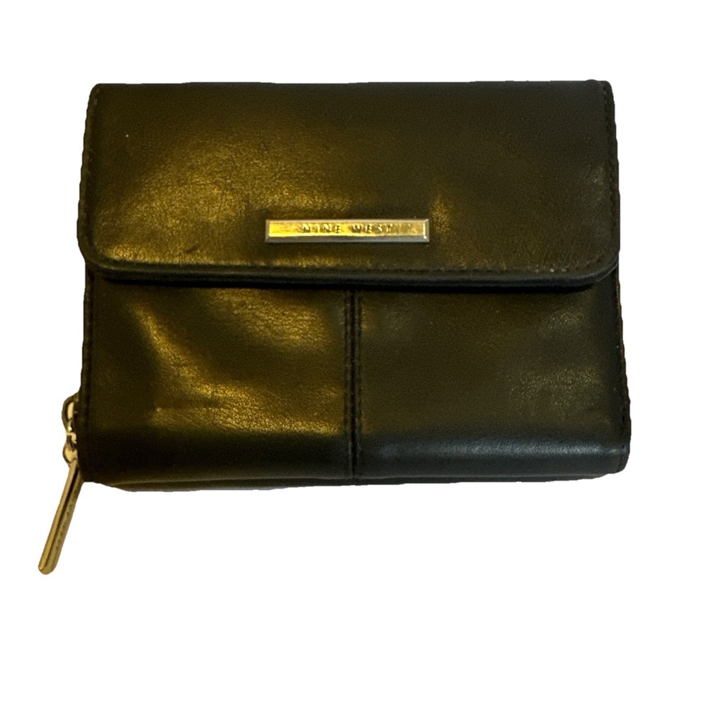Nine West Womens Bi-Fold City Wallet Black 2 Snap Small - Gently Used